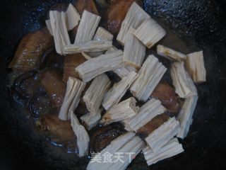 腐竹香菇炖翅中的做法步骤：11