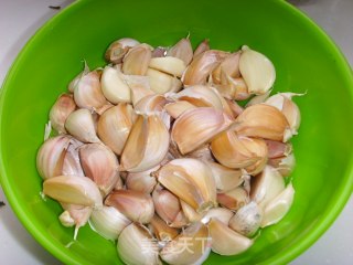 下酒小菜——孜盐蒜的做法步骤：1