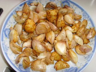 下酒小菜——孜盐蒜的做法步骤：3