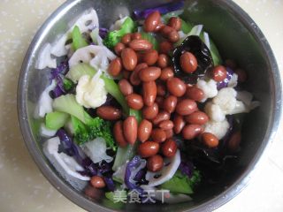 凉拌素什锦的做法步骤：4