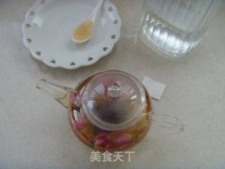 玫瑰蜂蜜茶的做法步骤：2