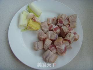 五花肉烧土豆的做法步骤：2