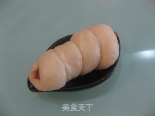 腊肠卷，蝴蝶卷的做法步骤：1