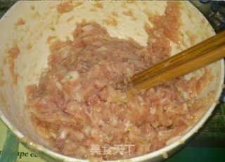 给老妈的礼物--亲手包的纯肉小馄饨的做法步骤：3