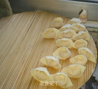 给老妈的礼物--亲手包的纯肉小馄饨的做法步骤：7