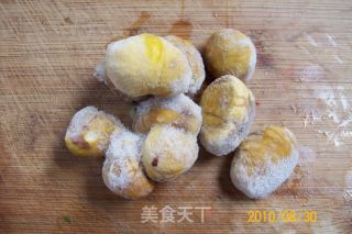 臭咸方圆蒸显鲜 七夕满月映翡翠 五香栗子鸡翅煲 “免火再煮一锅焖”的做法步骤：10