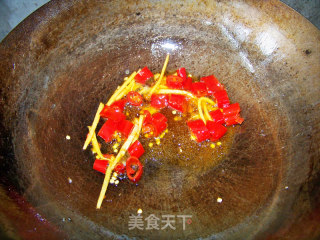 心蓝手制私房菜【秘制酸辣鲫鱼】——为龙套选手喝彩的做法步骤：6