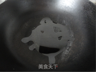 煎荷包蛋的做法步骤：1