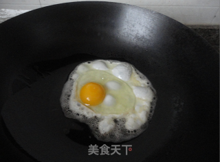 煎荷包蛋的做法步骤：2