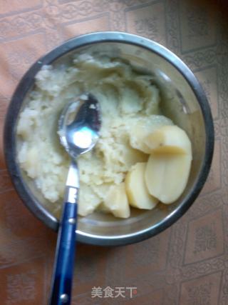 奶香土豆丸子的做法步骤：4