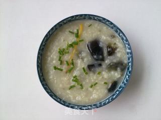 皮蛋瘦肉粥的做法步骤：2