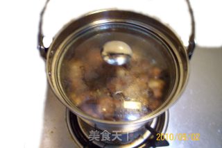 葱姜茭白蒸鳗香 五香红焖五花肉 “免火再煮一锅焖”的做法步骤：10
