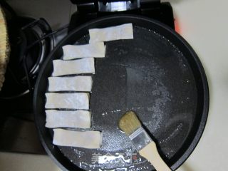 美味锅贴的做法步骤：7