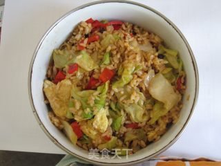 炒米饭的做法步骤：1