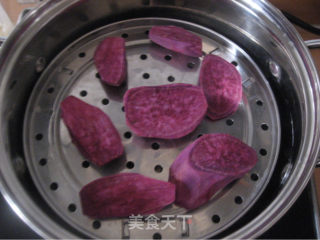 紫糯鲜肉汤圆的做法步骤：2