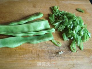 豆角鸡蛋打卤面的做法步骤：2