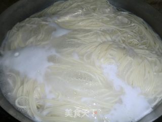豆角鸡蛋打卤面的做法步骤：17