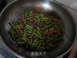 豆角洋葱炒肉的做法步骤：9