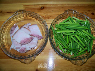 心蓝手制私房菜【蒜苗回锅肉】——爱情原来就是生活味道的做法步骤：2