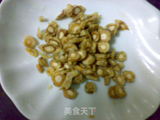 花旗参田七煲鸡汤的做法步骤：4