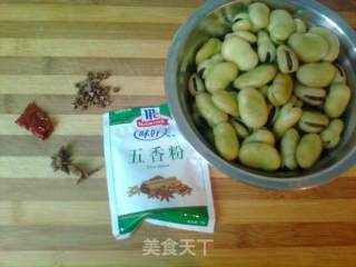 五香卤蚕豆的做法步骤：1