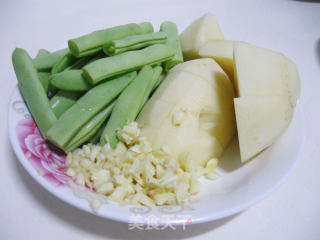 豆角土豆炖腔骨的做法步骤：5