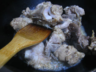 豆角土豆炖腔骨的做法步骤：7