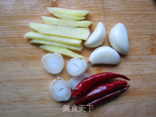 大丰收（排骨炖土豆玉米豆角）的做法步骤：3