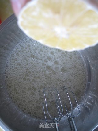 正宗戚风蛋糕的做法步骤：10