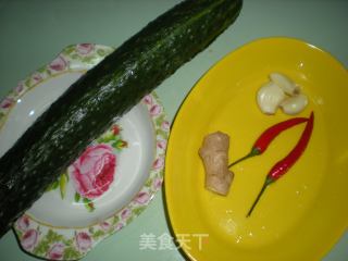油泼青瓜的做法步骤：1