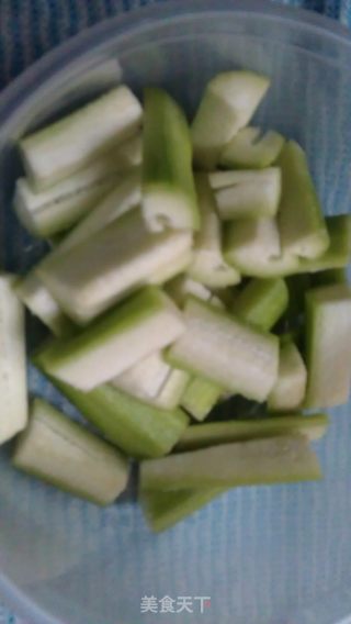 丝瓜鸡蛋汤的做法步骤：3
