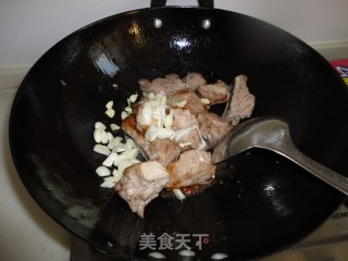 土豆炖排骨的做法步骤：3