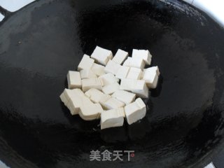 虾仁烧豆腐的做法步骤：3
