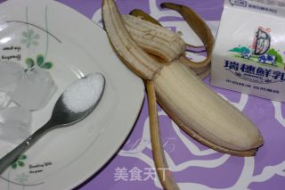 香蕉牛奶的做法步骤：1