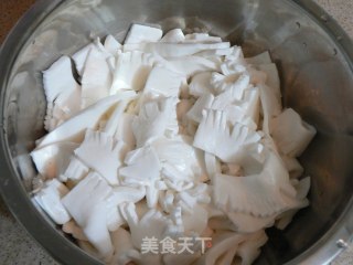 清炒素腰花的做法步骤：1