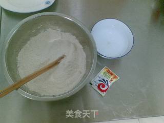豆包 玫瑰花馒头的做法步骤：1