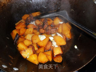 土豆烧肉的做法步骤：8