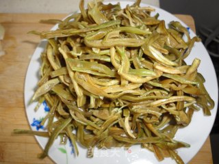 干豆角焖饼的做法步骤：2