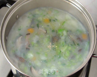 田园香菇芹菜粥的做法步骤：4