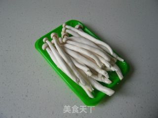 腊肉豌豆煲仔饭的做法步骤：4
