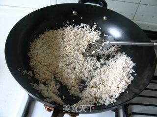 腊肉豌豆煲仔饭的做法步骤：11