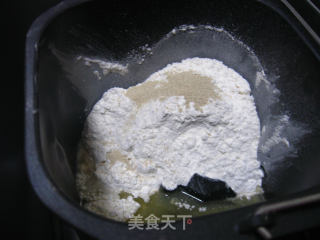 酥香肉松卷的做法步骤：1