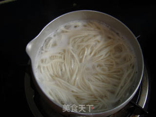 番茄蛋酱面的做法步骤：4
