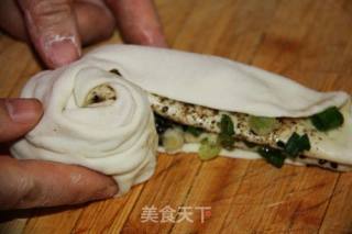 层层酥葱花煎饼的做法步骤：8