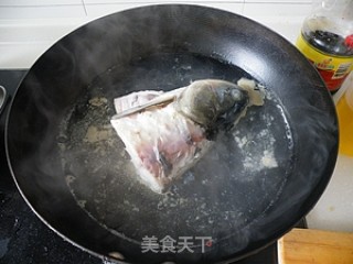 健脑益智助消化-----鱼头炖豆腐的做法步骤：4