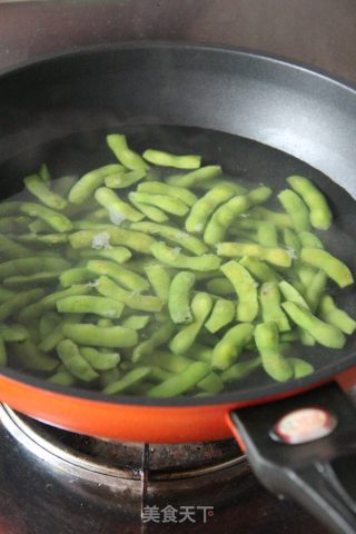 凉拌毛豆的做法步骤：3
