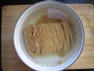 凉拌云丝的做法步骤：1