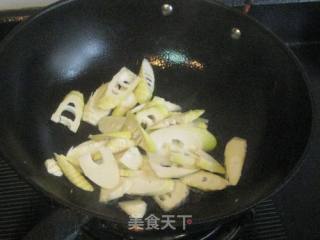春笋黑鱼汤的做法步骤：3