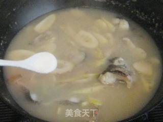 春笋黑鱼汤的做法步骤：7