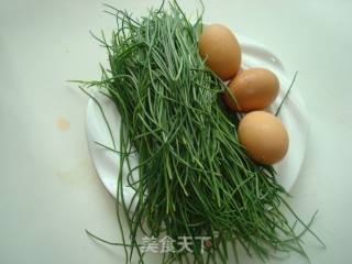 沙葱炒鸡蛋的做法步骤：1